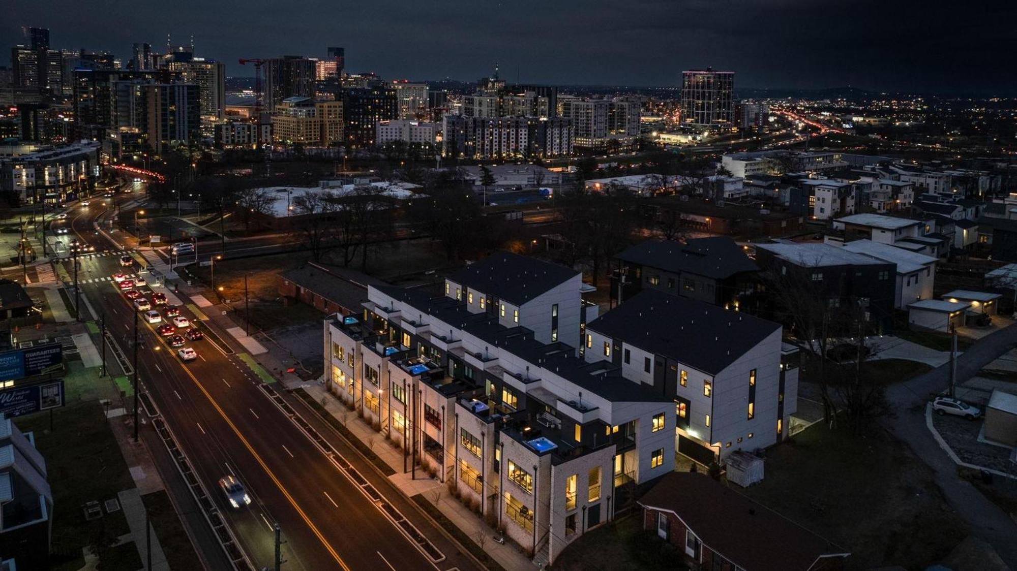 Edgehill Duo - 2 Townhomes - Mins Vanderbilt University ナッシュビル エクステリア 写真